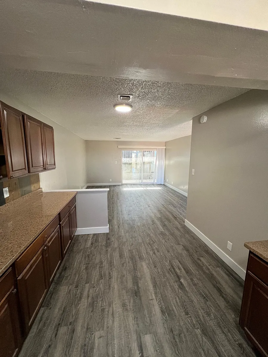 Building Photo - 3702 W Byers Pl