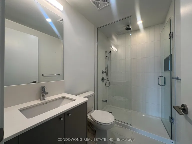 10 Oak St #1504 — Photo 6