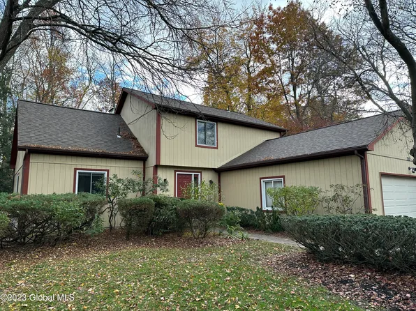 200 Lancashire Place, Niskayuna, NY 12309
