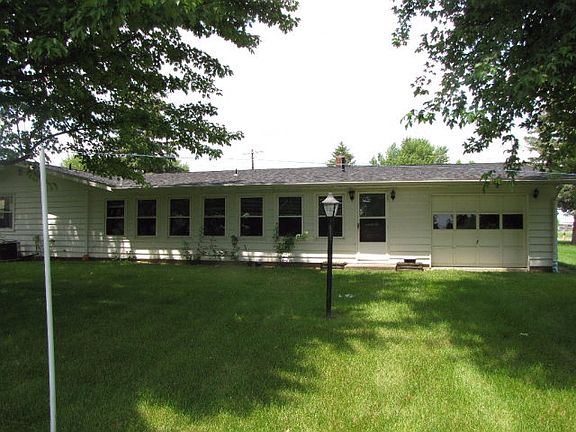 4th image of 234 E Ottawa St