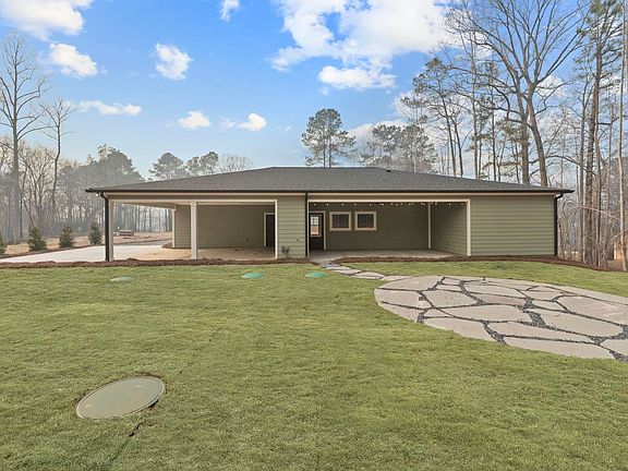 3rd image of 105 Tanglewood Dr