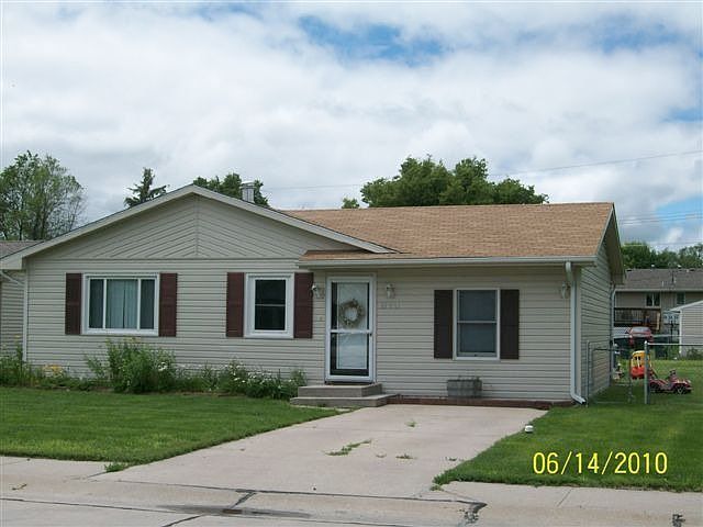 1st image of 810 S McCabe Ave