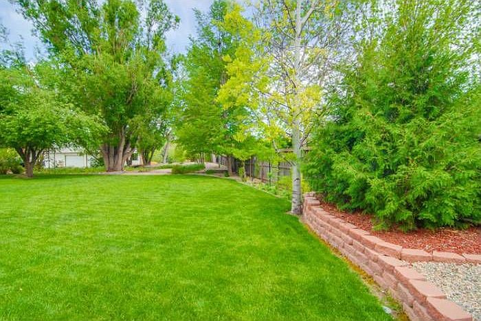 Enjoy private yard