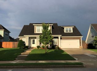 1205 Chancery Ln, Cave Springs, AR 72718