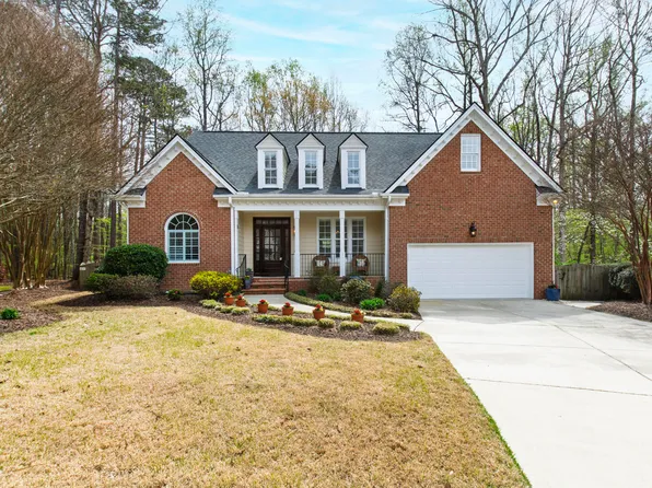 126 Barnes Spring Ct, Cary, NC 27519