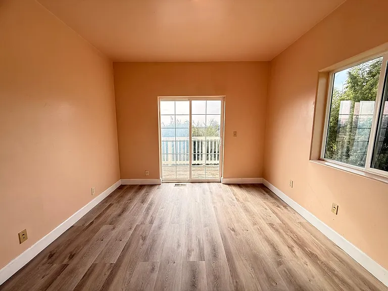 8027 Ney Ave — Photo 17