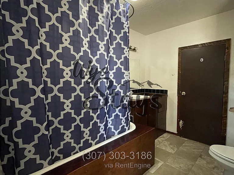 409 S Brooks St #1 — Photo 5