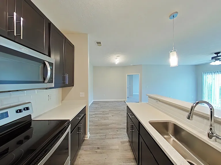Landings At Beckett Ridge — Photo 41