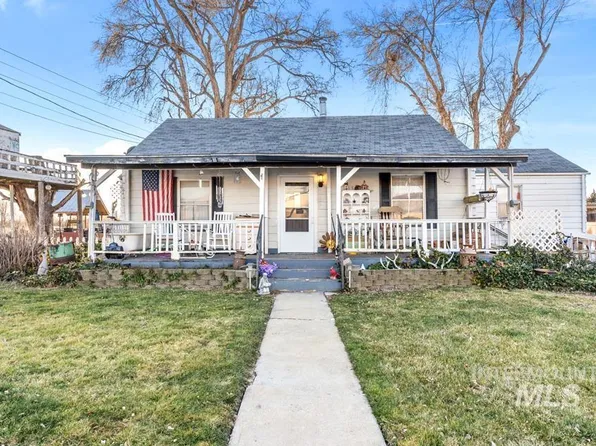 1176 S Park St, Payette, ID 83661