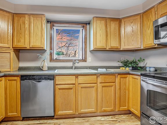 5th image of 2225 Daley Dr