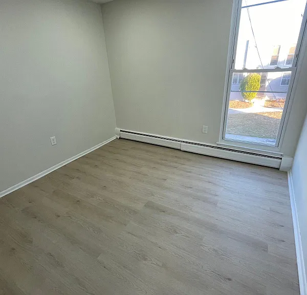 1935 Columbia Ave #1A — Photo 2