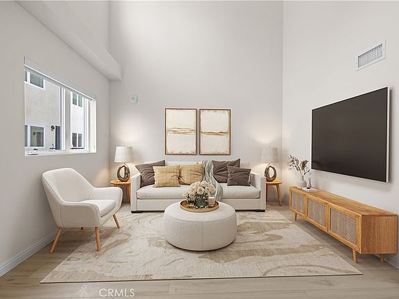 5th image of 1818 S Norton Ave #405