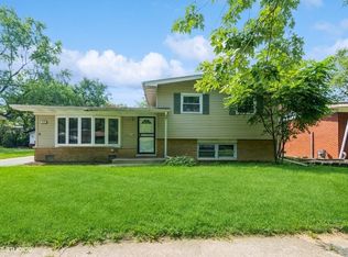 848 W Terrace Dr, Glenwood, IL 60425