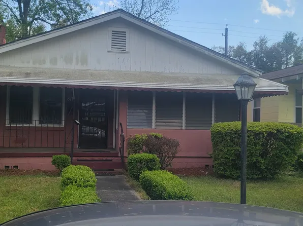 619 W 46th St, Savannah, GA 31405