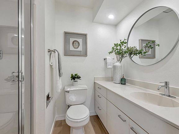 2nd image of 263 Sierra Vista Ave #10