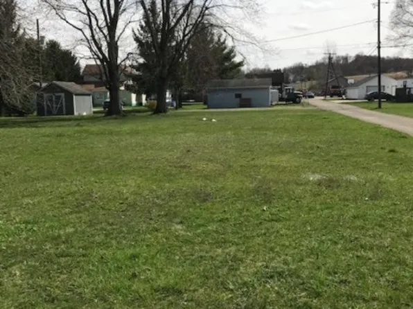10360 Burt St, Byesville, OH 43723