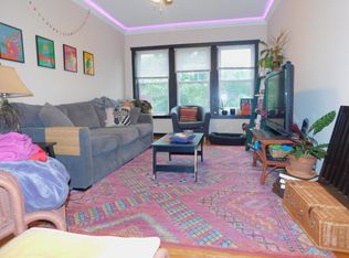 826 Wesley Ave APT 1, Evanston, IL 60202