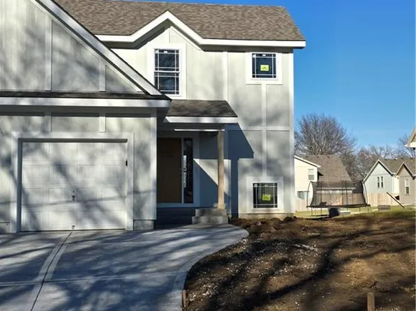 508 W Lawrence St, Spring Hill, KS 66083