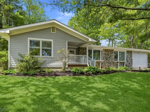 710 Viscount Dr, Toms River Township, NJ 08753