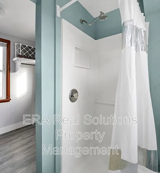 2704 Kilbourne Ave #REAR — Photo 8