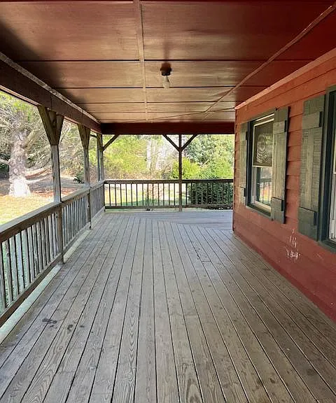 478 Lavender Ln — Photo 9
