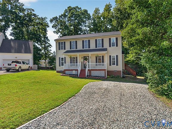 3rd image of 15730 Winding Ash Dr