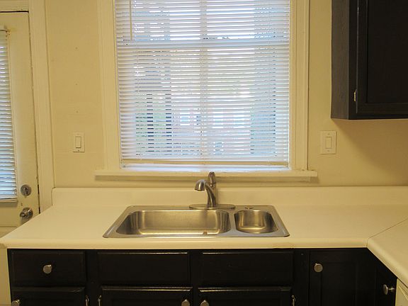 4th image of 4265 Cleveland Ave Floor 1