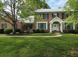 902 W Essex Ave, Saint Louis, MO