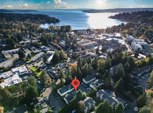 10020 NE 120th St APT C1, Kirkland, WA