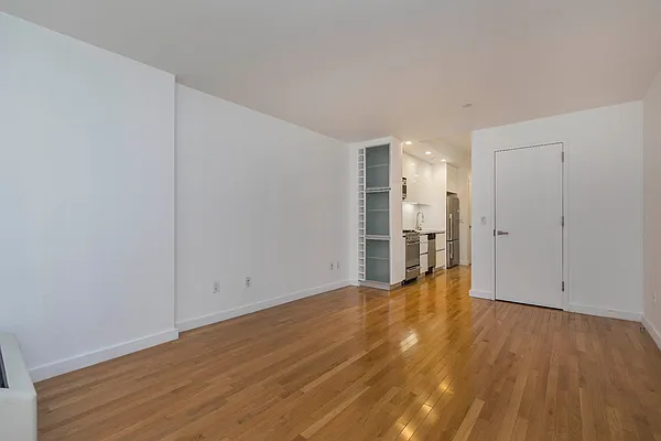 Rented by Keller Williams NYC | media 20