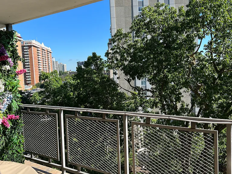 301 Beech St #8D — Photo 17