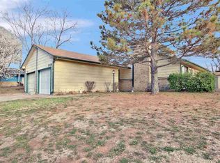 102 W Rosewood Ln, Derby, KS 67037