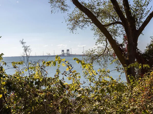 Huntington On The James