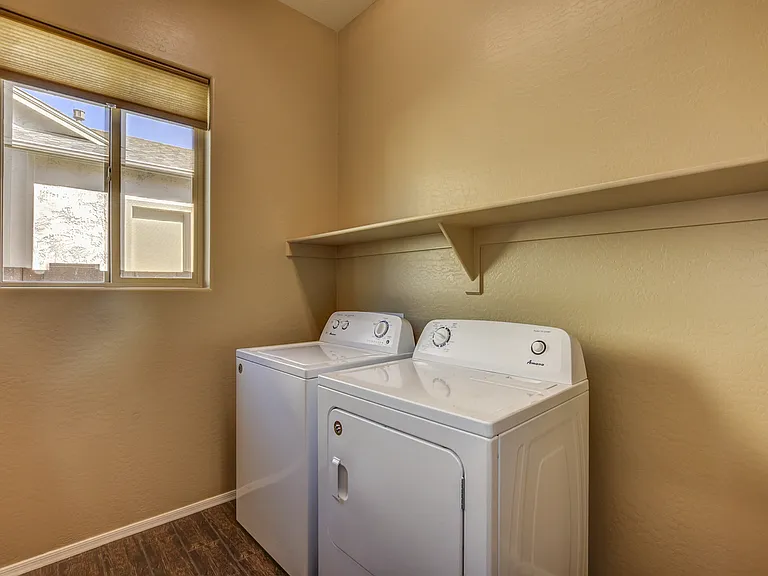 4844 N Salem Pl — Photo 17