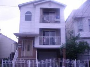 493 S 16th St #2, Newark, NJ 07103