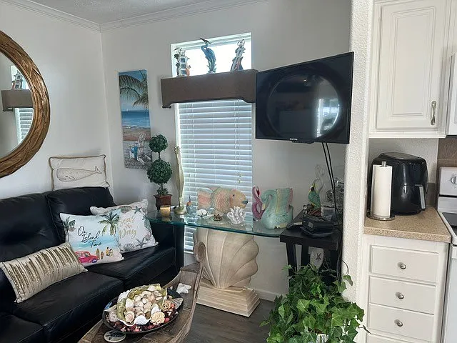 Seabreeze Pl — Photo 12