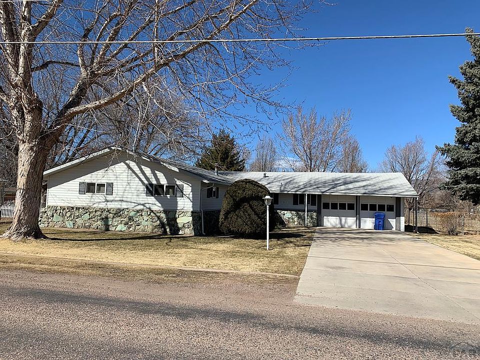 1637 Grand Ave, Canon City, CO 81212 | Zillow