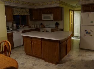 8231 N Thornham Cir NW, North Canton, OH