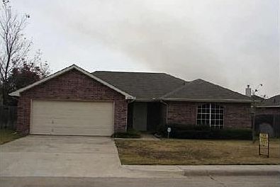 1st image of 410 Buckskin Dr