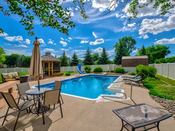 13491 Fairlawn Ct, Apple Valley, MN 55124