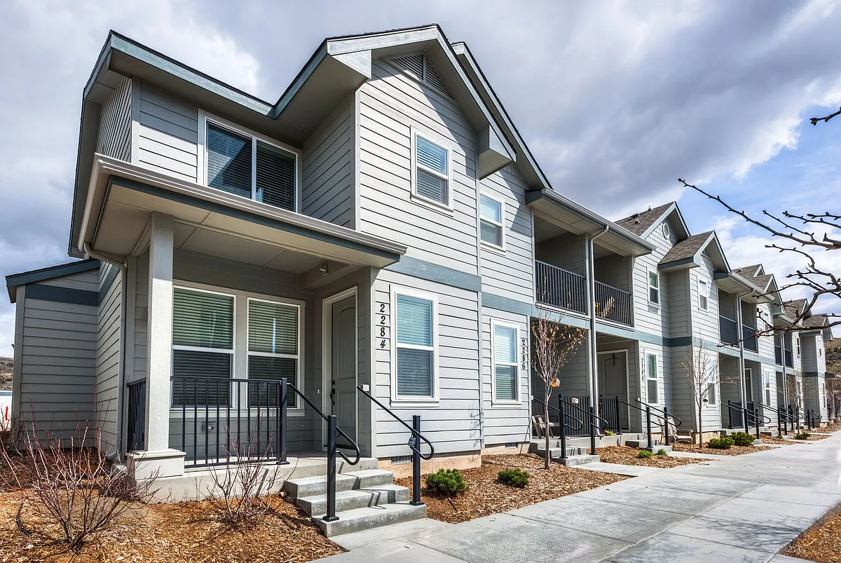 Building Photo - The Fallingbrook Townhomes
