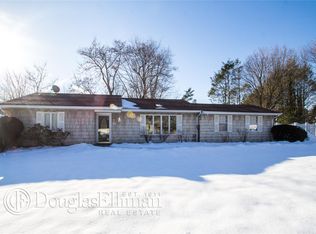 32 Ashland St, Mount Sinai, NY 11766