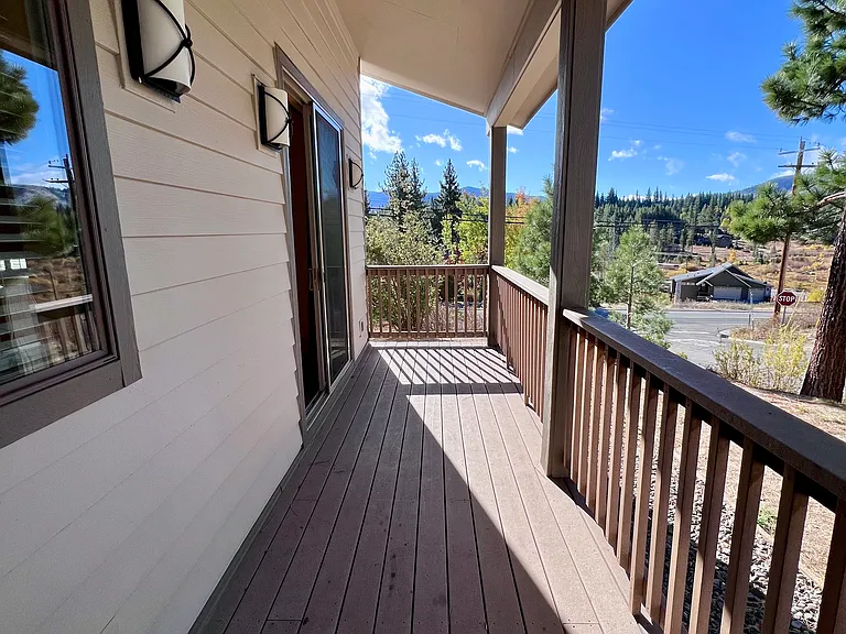 720 Mule Deer Cir — Photo 10
