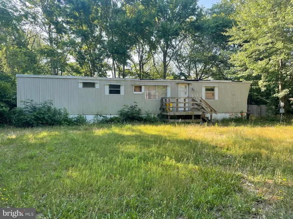 5 Deer St, Leesburg, NJ 08327