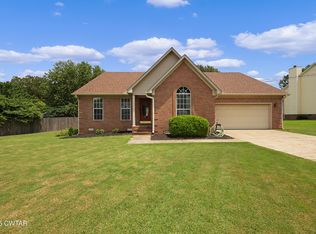 70 River Chase Dr, Jackson, TN 38305