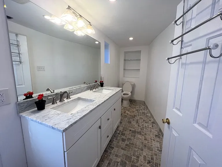 1425 N Line St — Photo 19