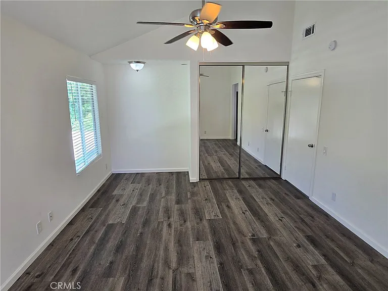 25317 Avenida Ronada — Photo 27
