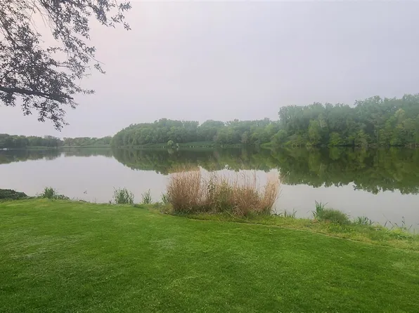 0 Crystal Lake Rd, De Witt, IA 52742