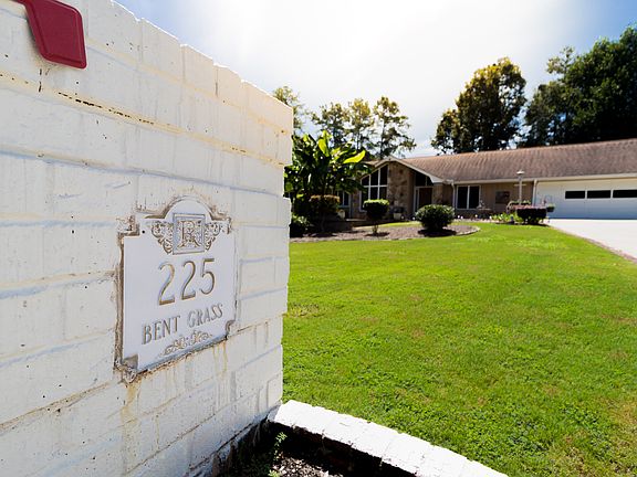 2nd image of 225 Bent Grass Dr