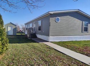 23501 Van Horn Rd #M205, Trenton, MI 48183
